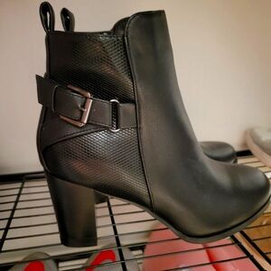Black Boots